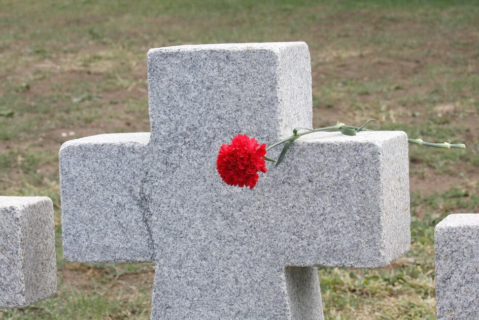 Symbolkreuz auf der deutschen Kriegsgräberstätte in Apscheronsk