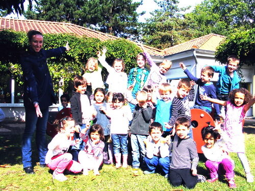 Mädchen und Jungen der Kindertagesstätte "Villa Kunterbunt" beim Workshop des "Tanzwerks Wesseling"