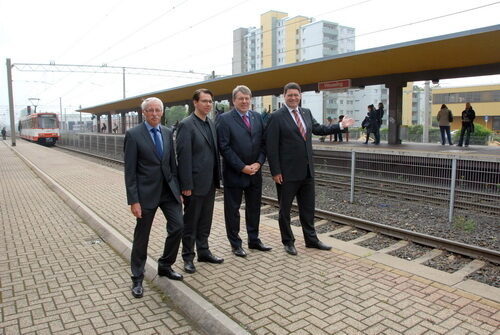 von links: Kämmerer Manfred Hummelsheim, Erster Beigeordneten Gunnar Ohrndorf, Landrat Michael Kreuzberg, Bürgermeister Hans-Peter Haupt
