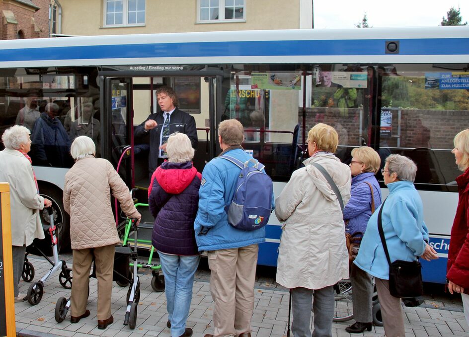 Bustraining für Ältere und Menschen mit Beeinträchtigung