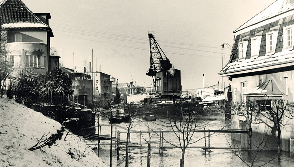 Titelbild: Rheinhochwasser bei Wesseling Mitte der 1950er Jahre
